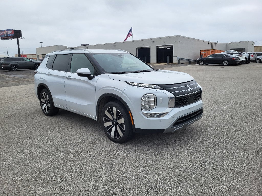 2025 Mitsubishi Outlander SEL