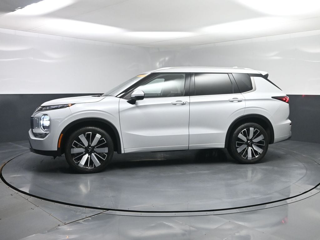 2025 Mitsubishi Outlander SEL