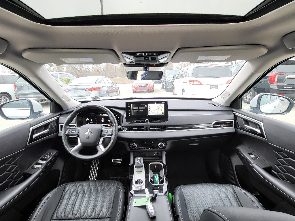 2025 Mitsubishi Outlander SEL