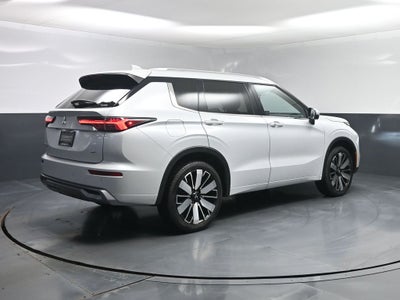 2025 Mitsubishi Outlander SEL