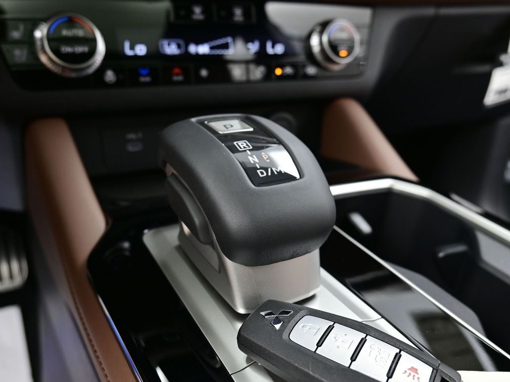 2025 Mitsubishi Outlander SEL