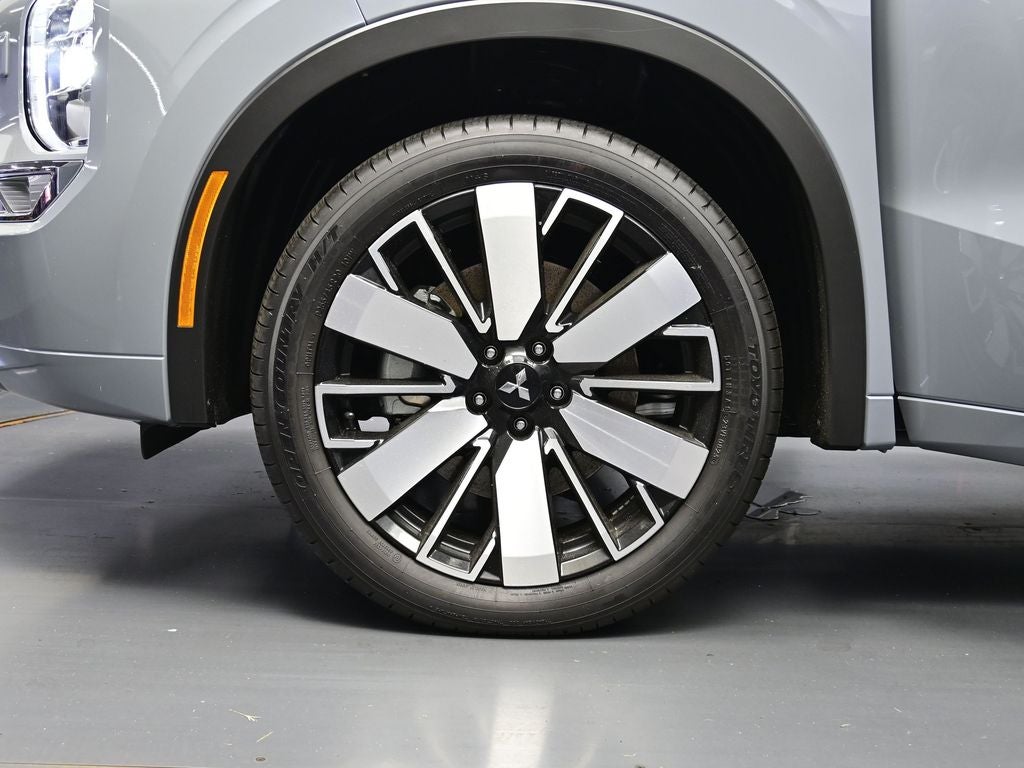 2025 Mitsubishi Outlander SEL