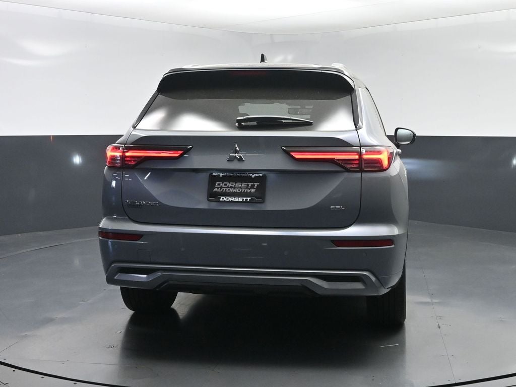2025 Mitsubishi Outlander SEL