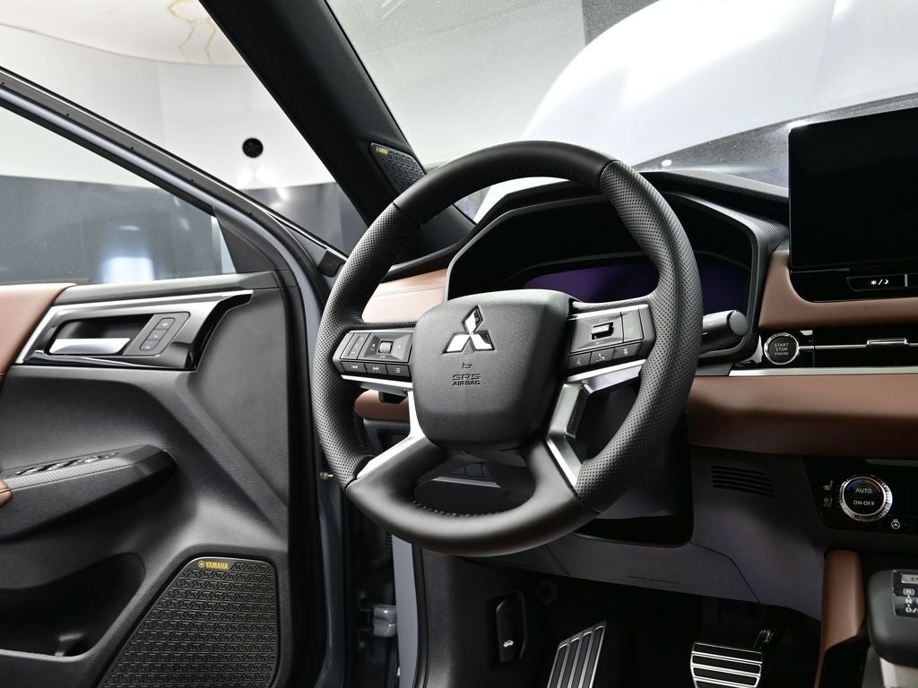 2025 Mitsubishi Outlander SEL