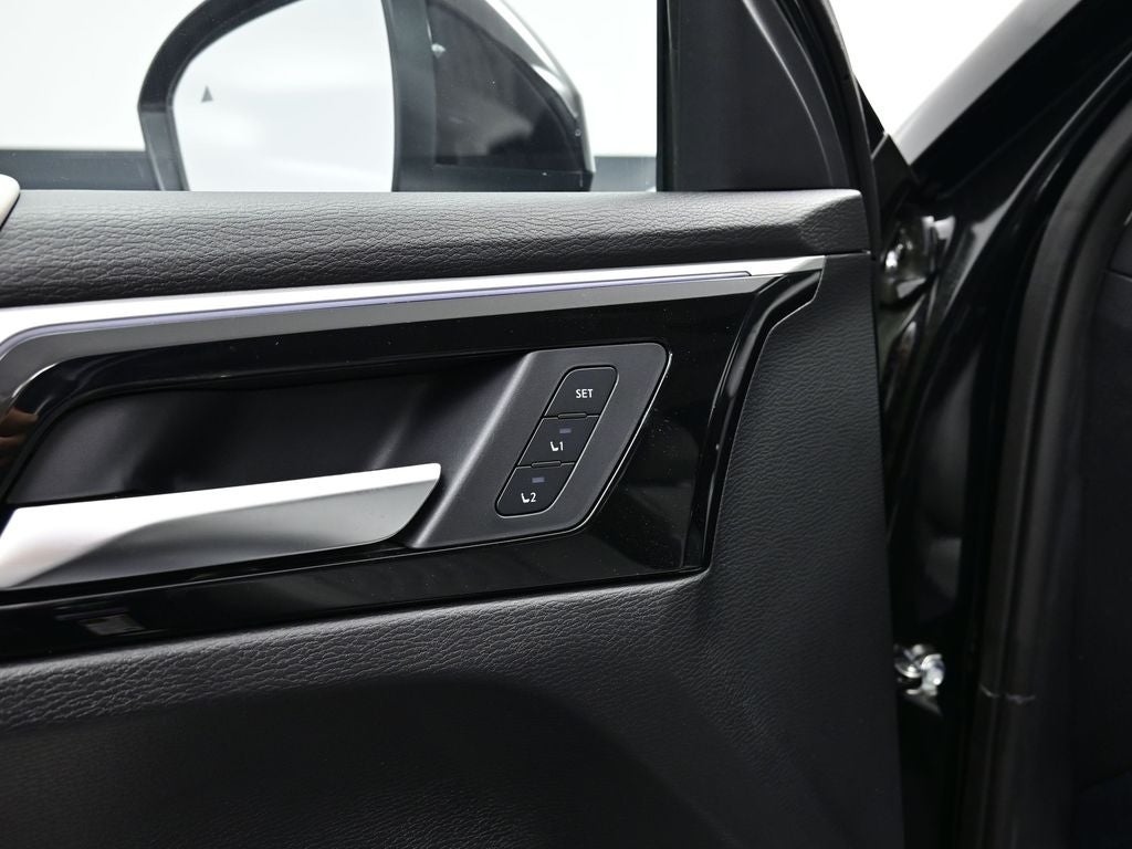 2025 Mitsubishi Outlander Platinum Edition