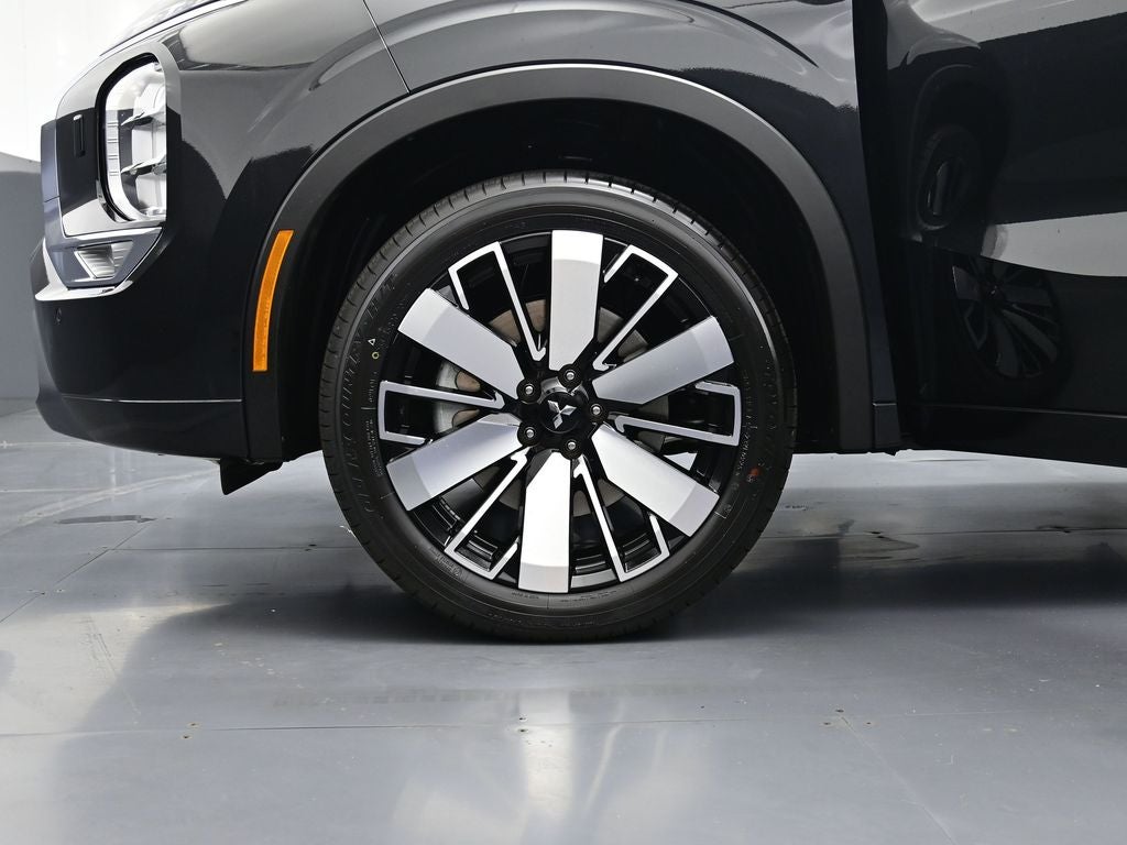 2025 Mitsubishi Outlander Platinum Edition