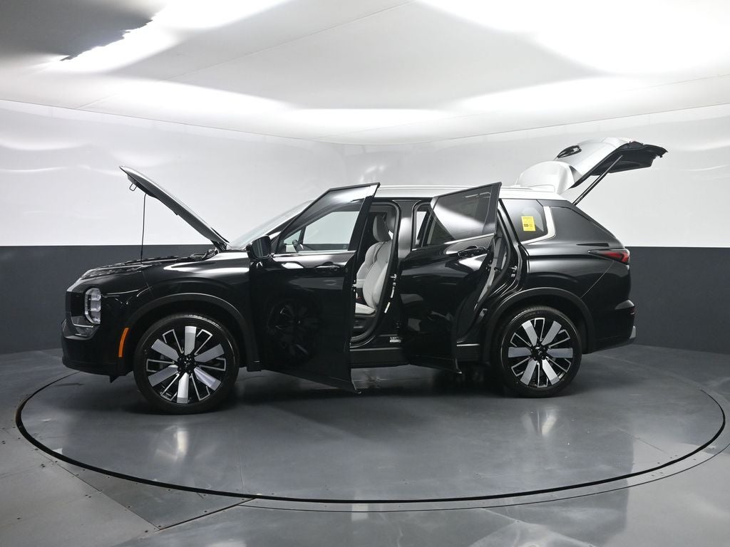 2025 Mitsubishi Outlander Platinum Edition