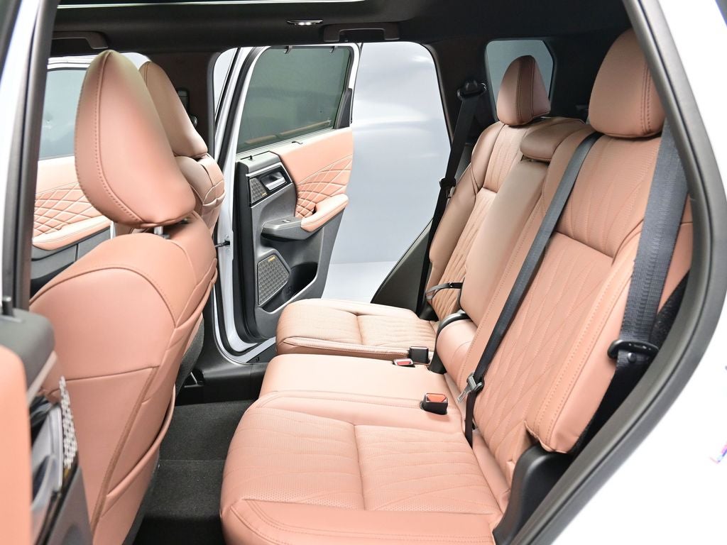 2025 Mitsubishi Outlander SEL