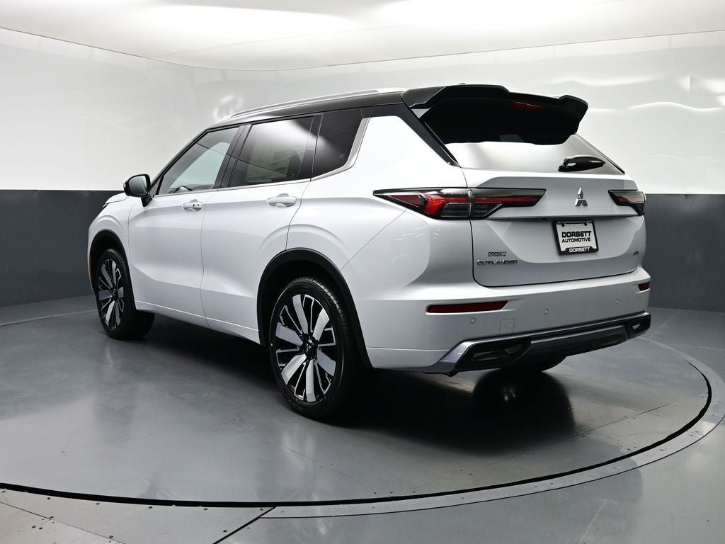 2025 Mitsubishi Outlander SEL