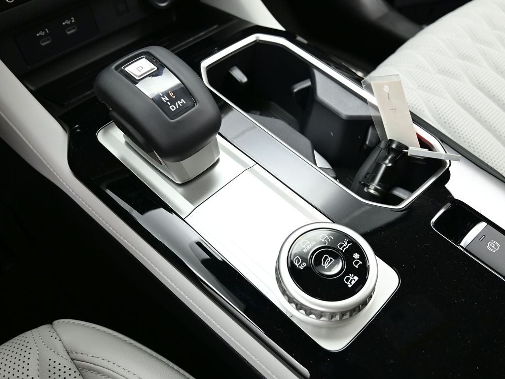 2025 Mitsubishi Outlander Platinum Edition