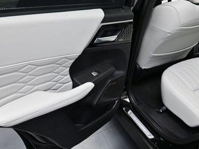 2025 Mitsubishi Outlander Platinum Edition