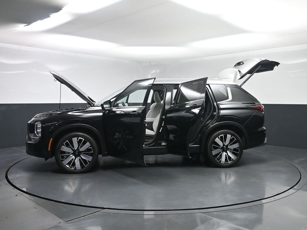 2025 Mitsubishi Outlander Platinum Edition