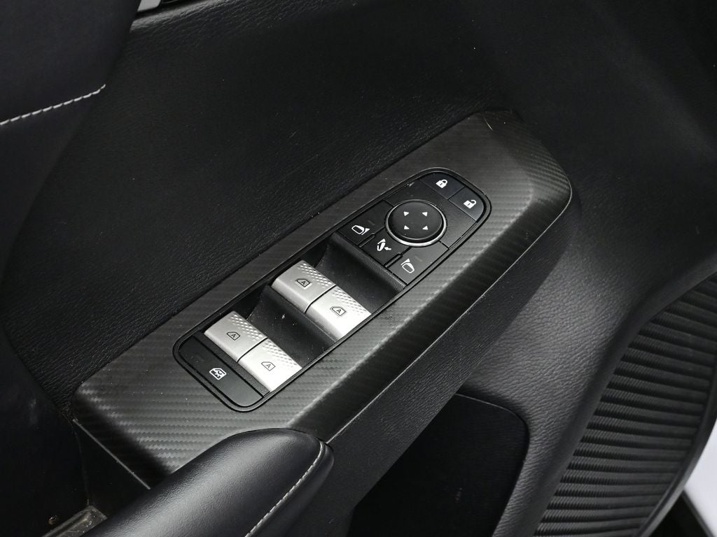 2024 Mitsubishi Outlander PHEV SE