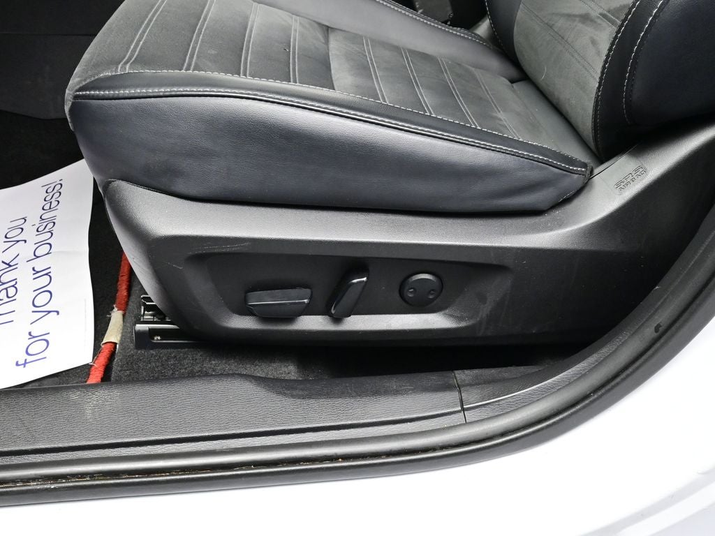 2024 Mitsubishi Outlander PHEV SE