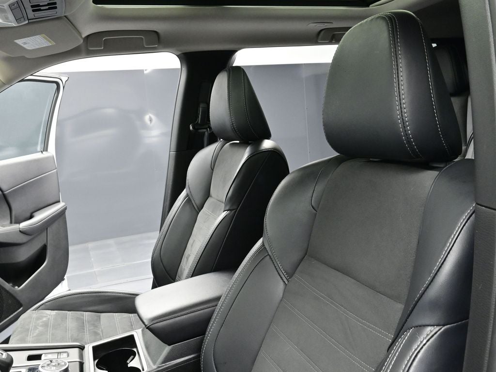 2024 Mitsubishi Outlander PHEV SE