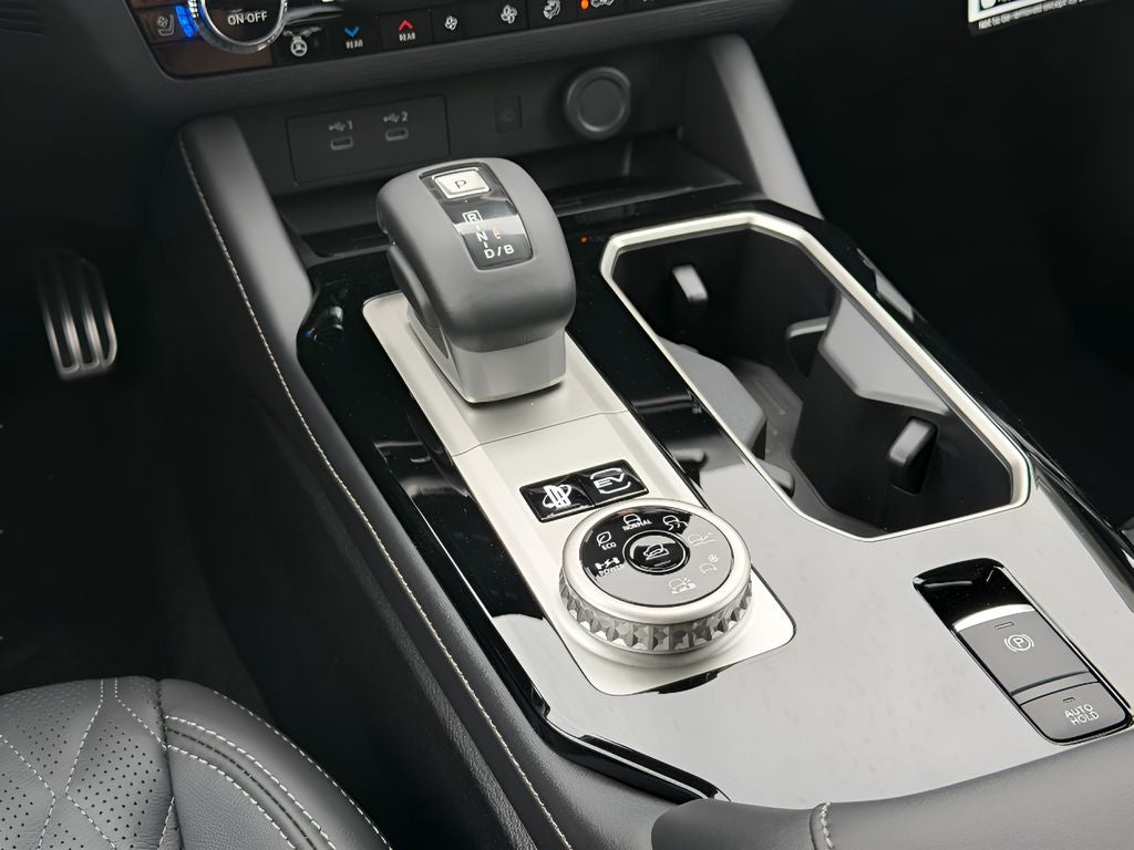 2026 Mitsubishi Outlander PHEV SEL