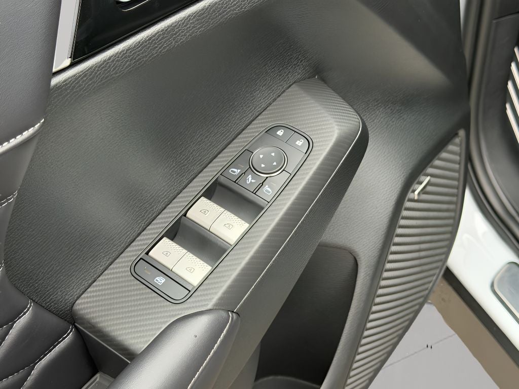 2026 Mitsubishi Outlander PHEV SEL