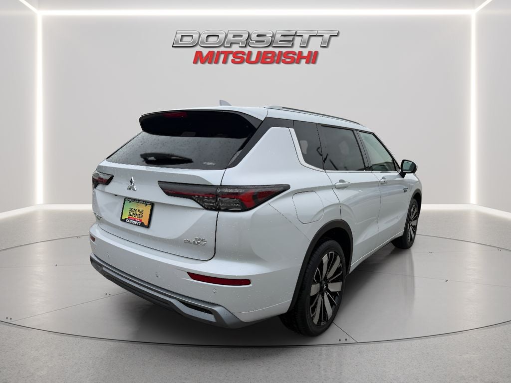 2026 Mitsubishi Outlander PHEV SEL
