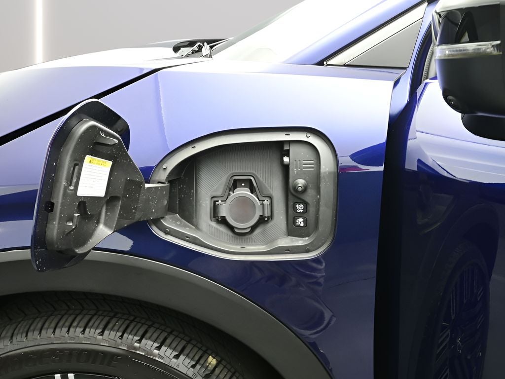 2026 Nissan LEAF PLATINUM+