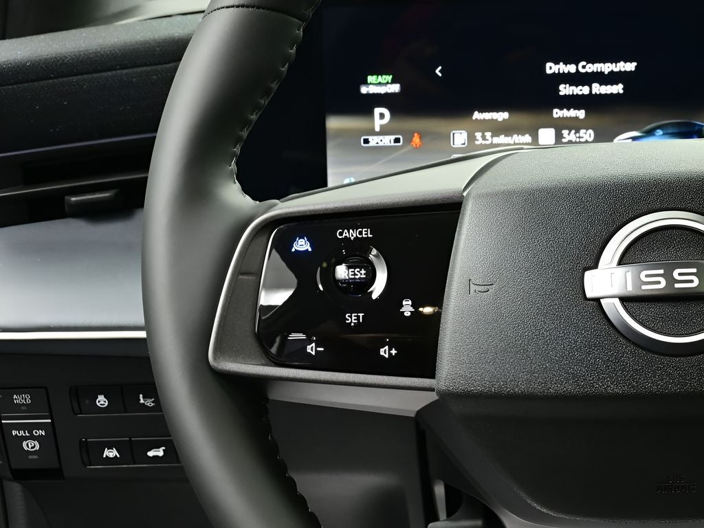 2026 Nissan LEAF PLATINUM+