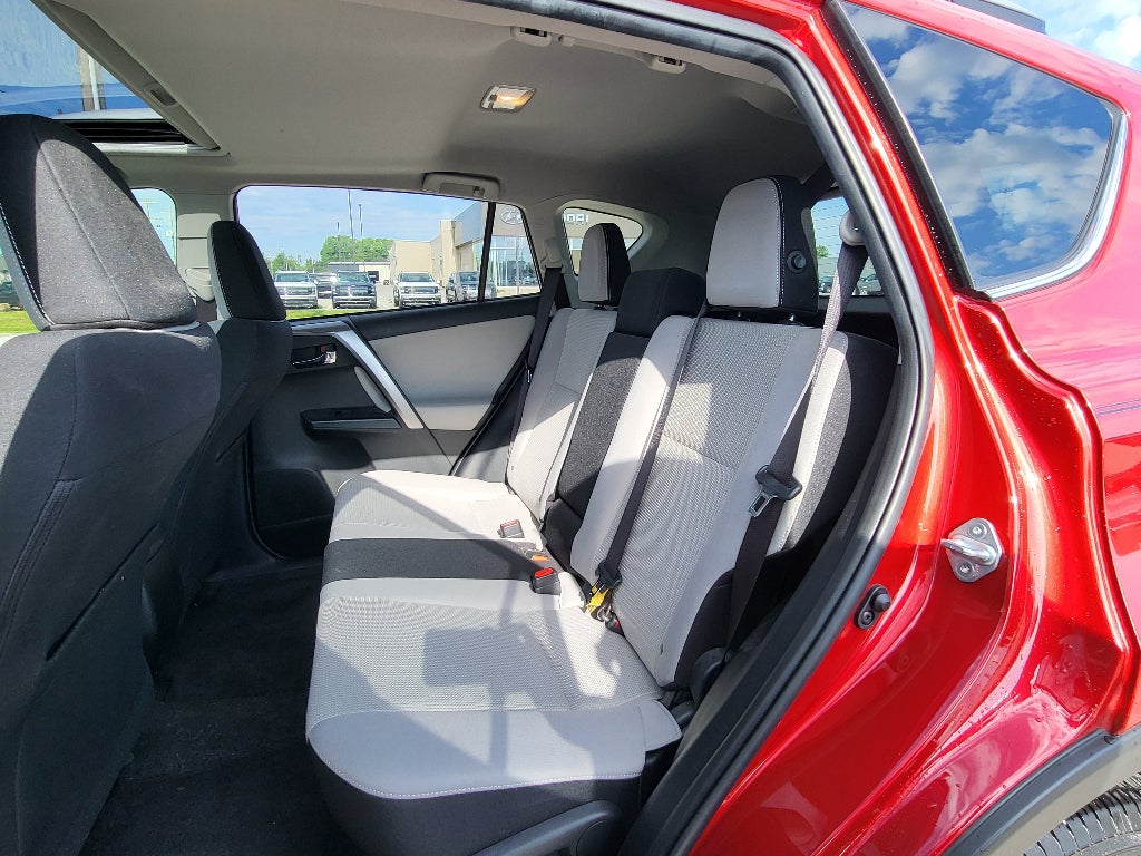2017 Toyota RAV4 XLE