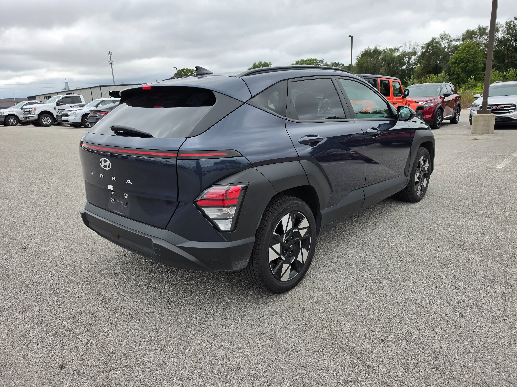2025 Hyundai KONA SEL