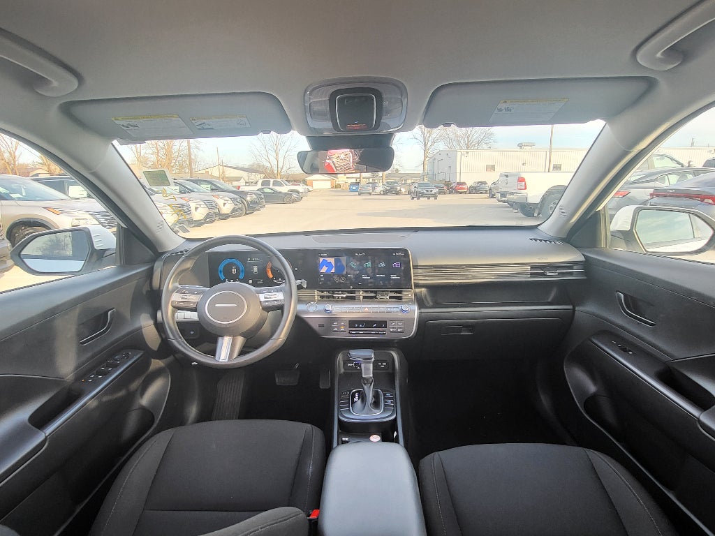 2025 Hyundai KONA SEL