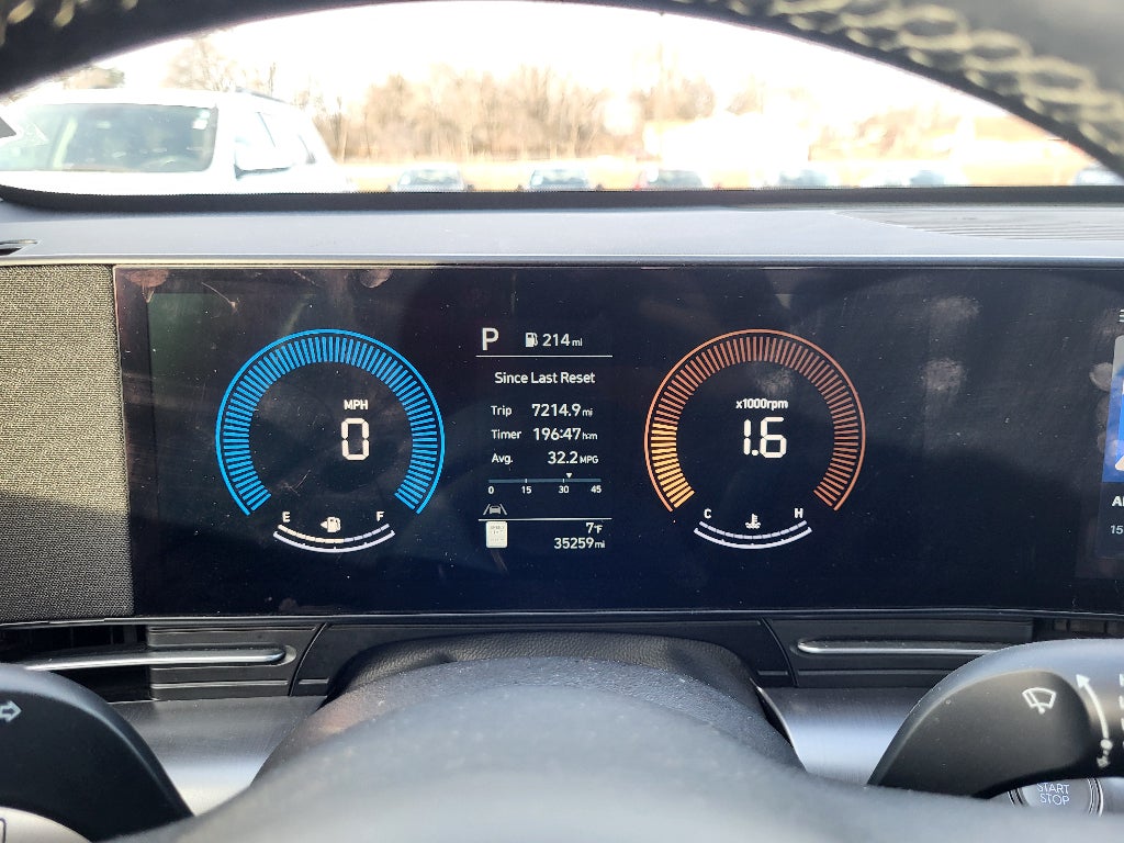 2025 Hyundai KONA SEL