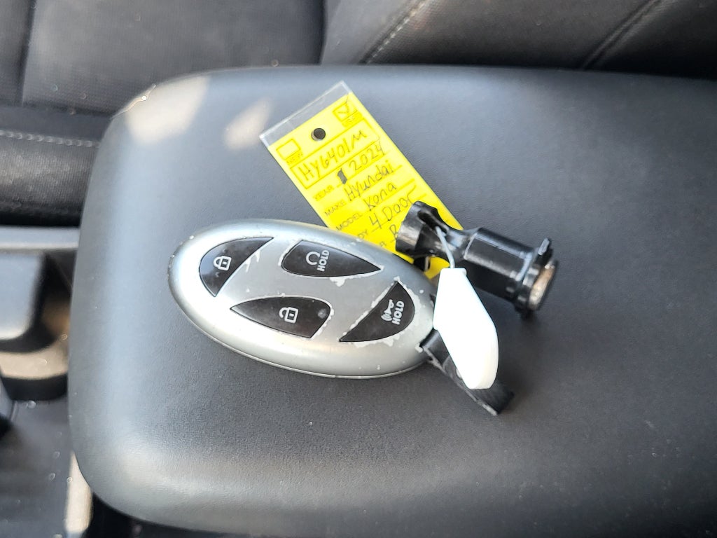 2024 Hyundai KONA SEL