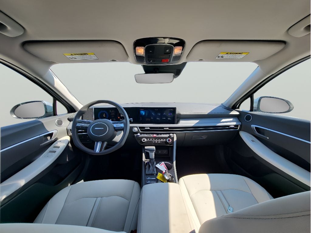 2025 Hyundai SONATA SE