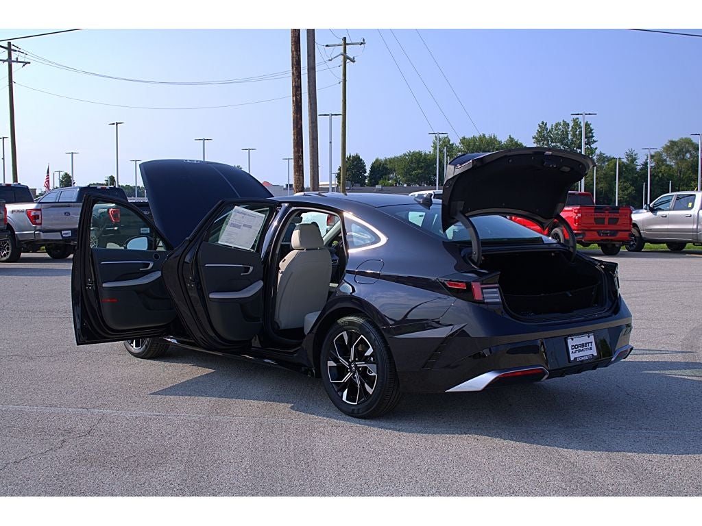2025 Hyundai SONATA SEL