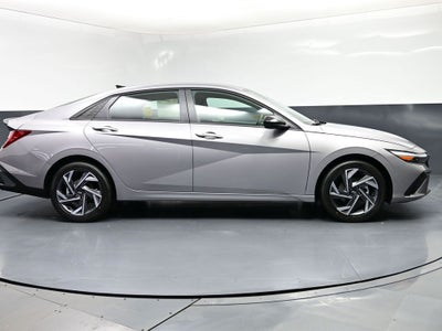 2025 Hyundai ELANTRA HEV SEL Sport
