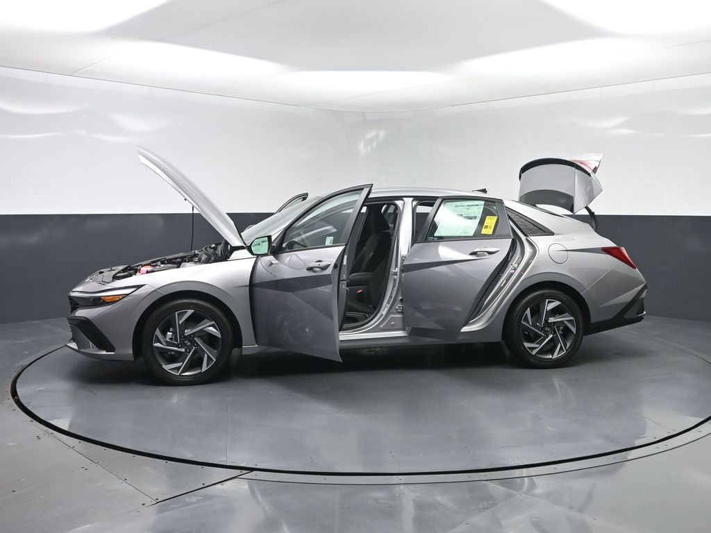 2025 Hyundai ELANTRA HEV SEL Sport