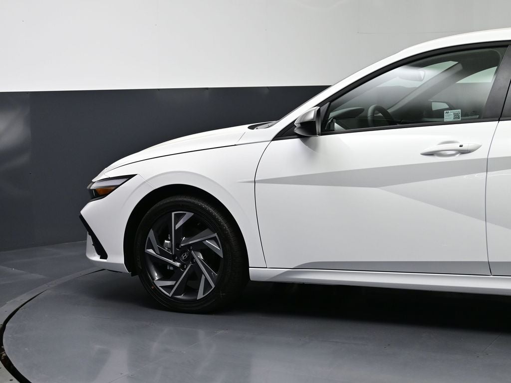 2025 Hyundai ELANTRA HEV SEL Sport