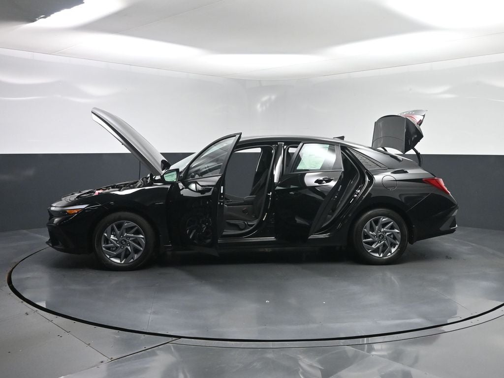 2026 Hyundai ELANTRA HEV Blue