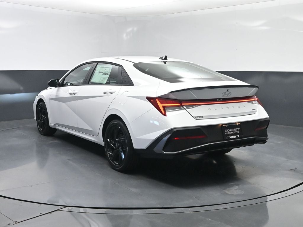 2026 Hyundai ELANTRA HEV SEL Sport