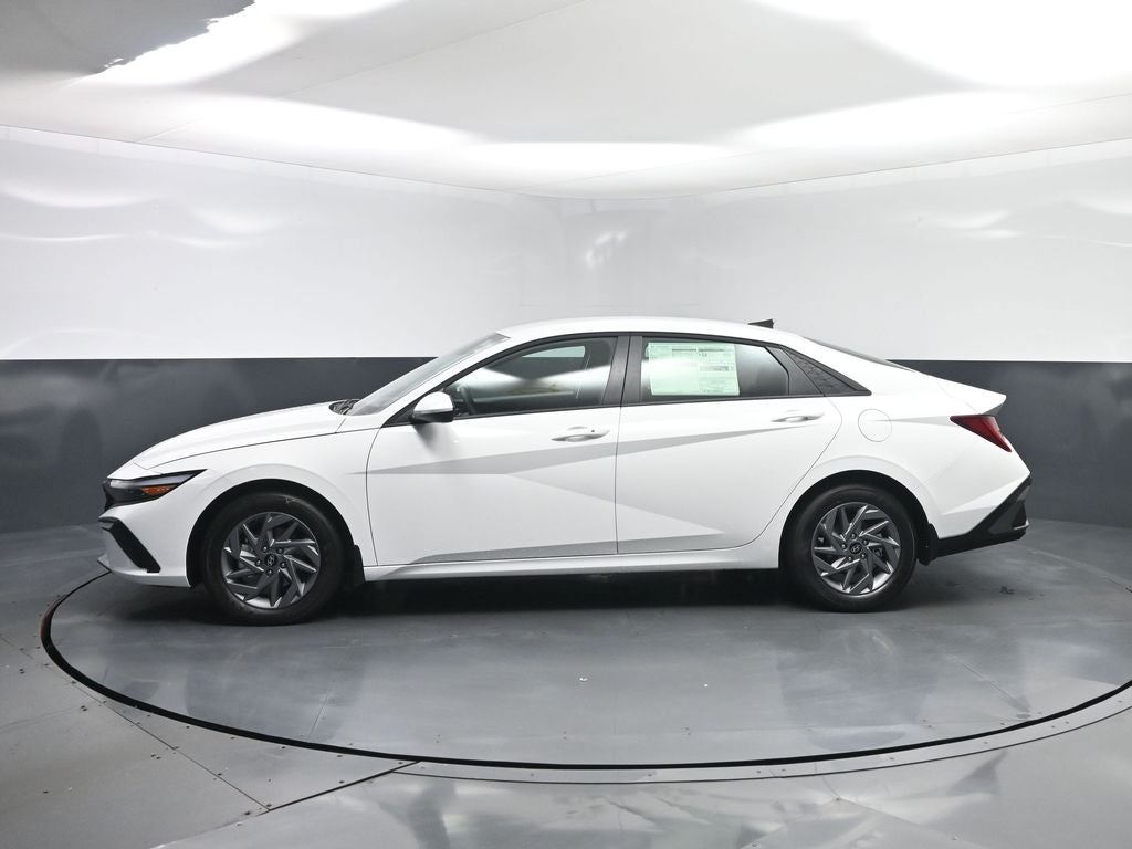 2026 Hyundai ELANTRA HEV Blue