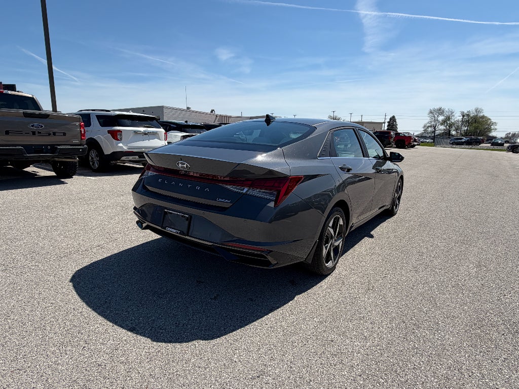2023 Hyundai ELANTRA Limited