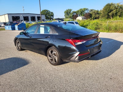 2024 Hyundai ELANTRA Limited