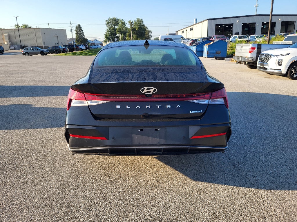 2024 Hyundai ELANTRA Limited