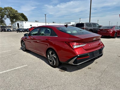 2025 Hyundai ELANTRA Limited