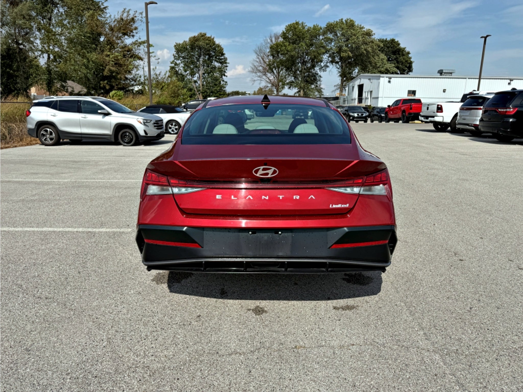 2025 Hyundai ELANTRA Limited