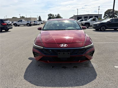 2025 Hyundai ELANTRA Limited