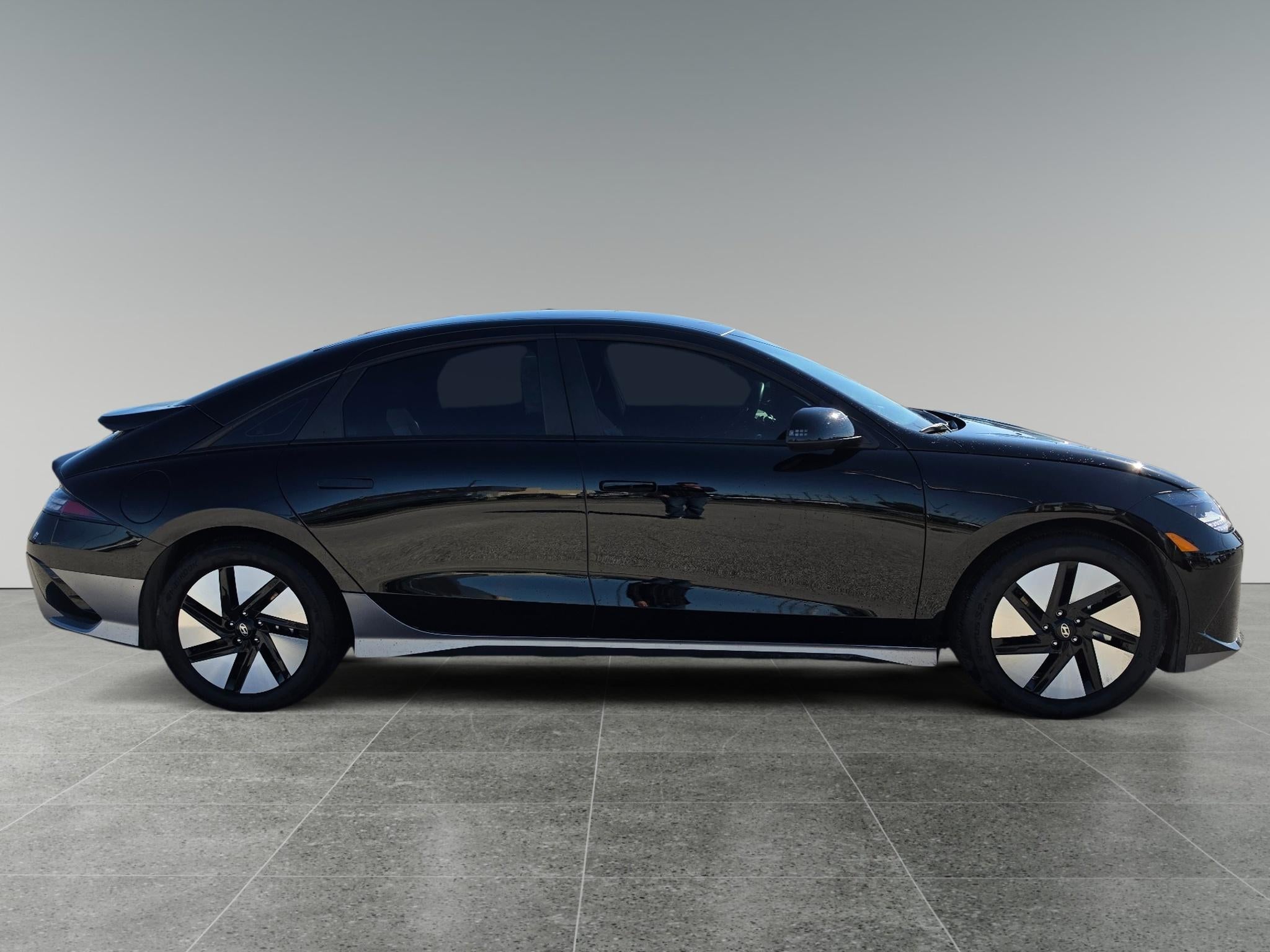 2025 Hyundai IONIQ 6 SE