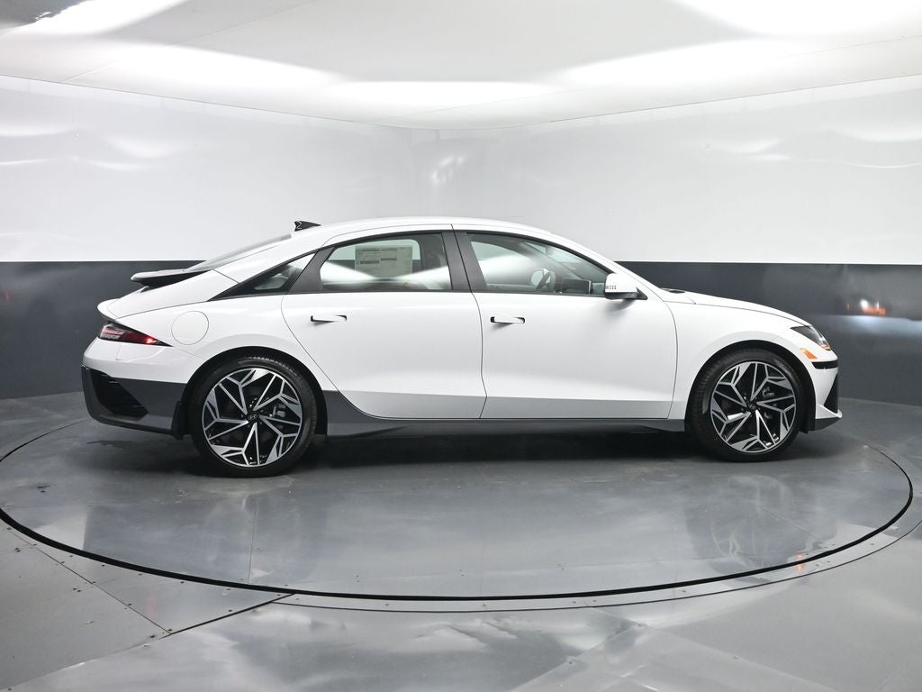 2025 Hyundai IONIQ 6 SEL