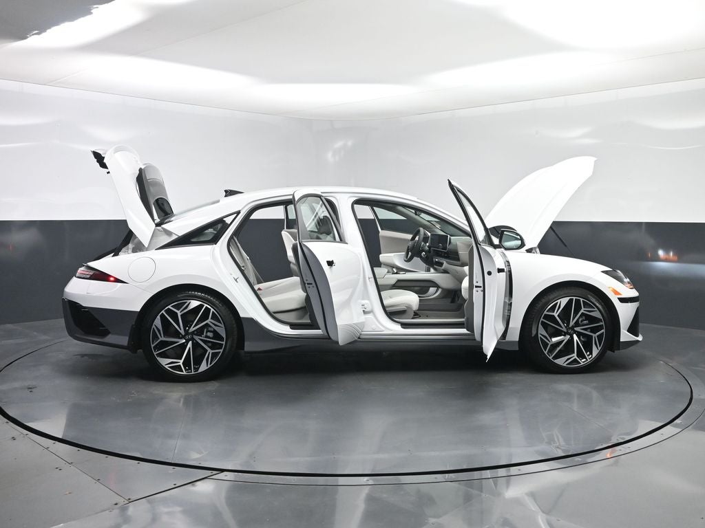 2025 Hyundai IONIQ 6 SEL