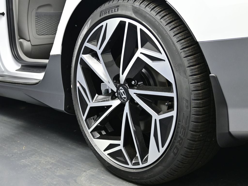 2025 Hyundai IONIQ 6 SEL