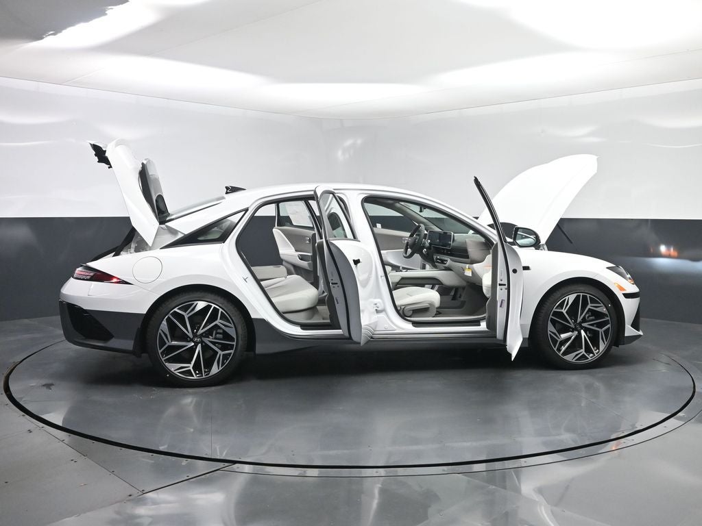2025 Hyundai IONIQ 6 SEL