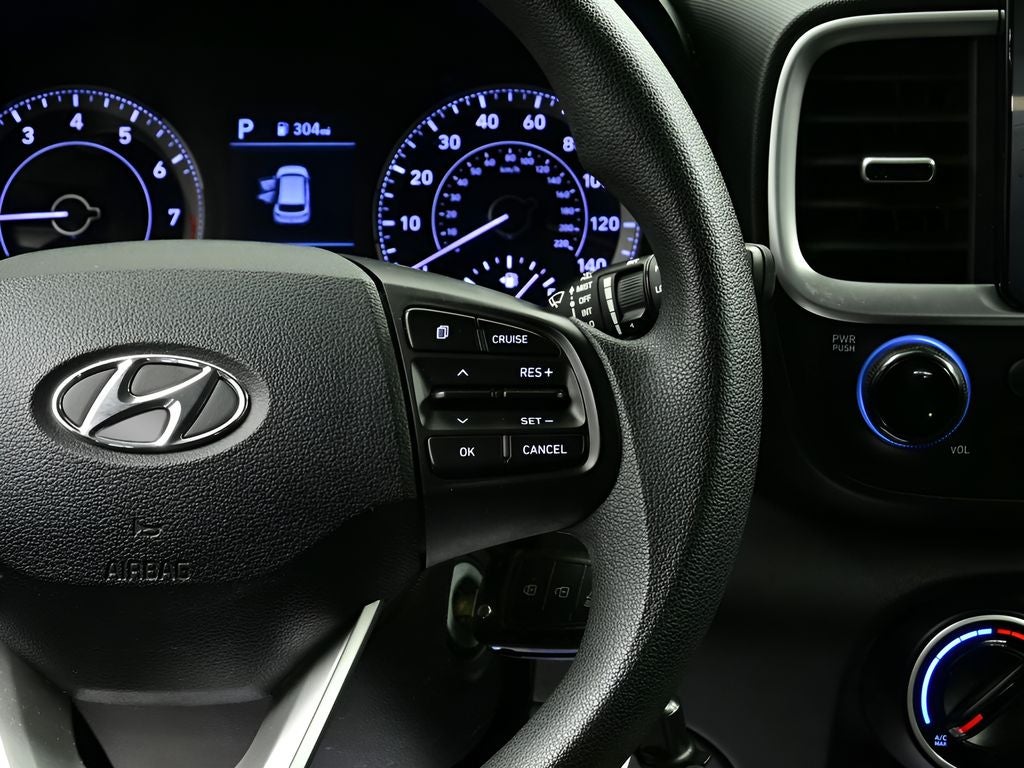 2020 Hyundai VENUE SE