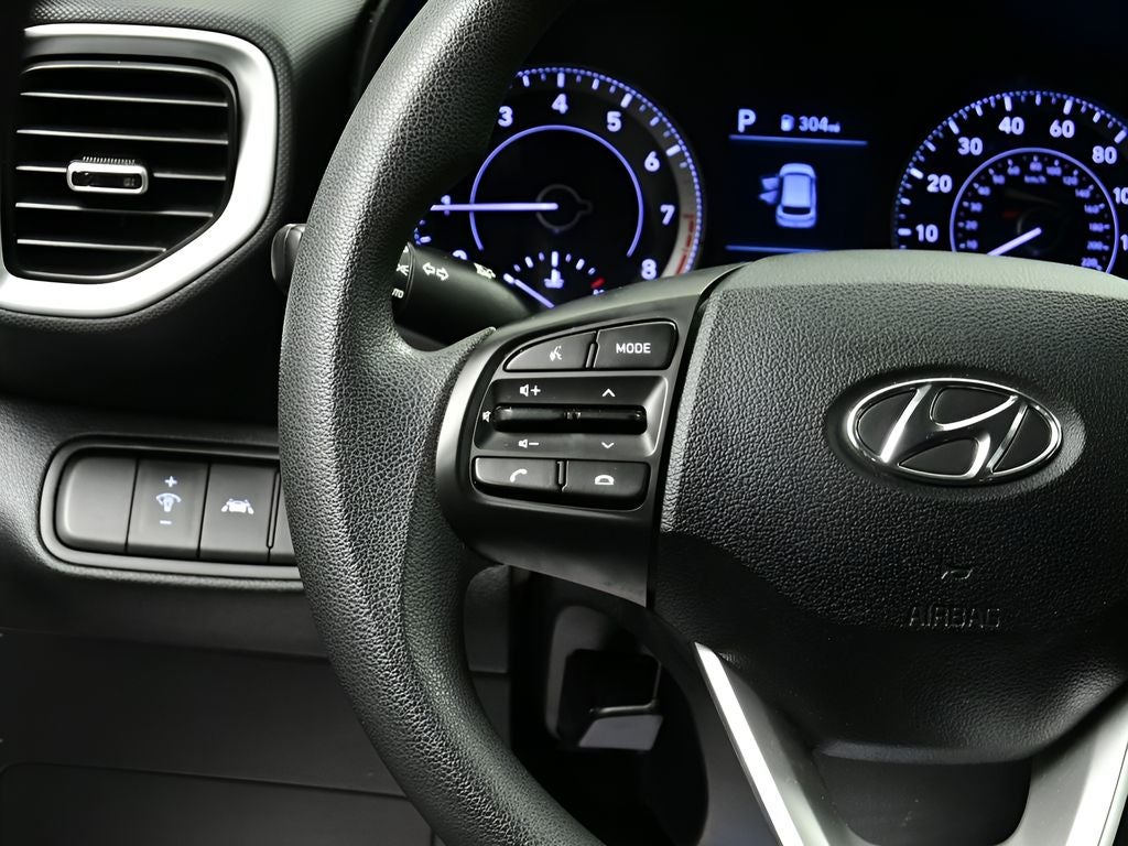 2020 Hyundai VENUE SE